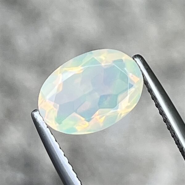 Glamorous 1.67 Ct Natural Welo Opal Fiery Luster