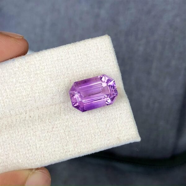 5.72 Cts Natural Beautiful Top Color Amethyst Faceted Gems. - Image 3