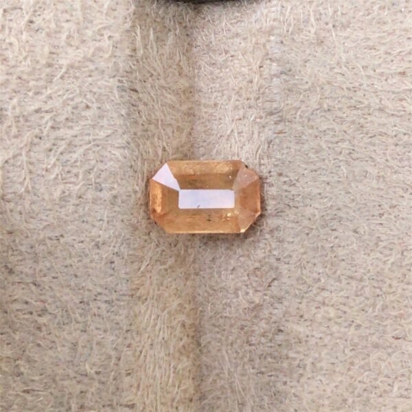 100% Natural Grossular Garnet 1.53 CT's, Well Cut Unheated Gemstone. - Image 2