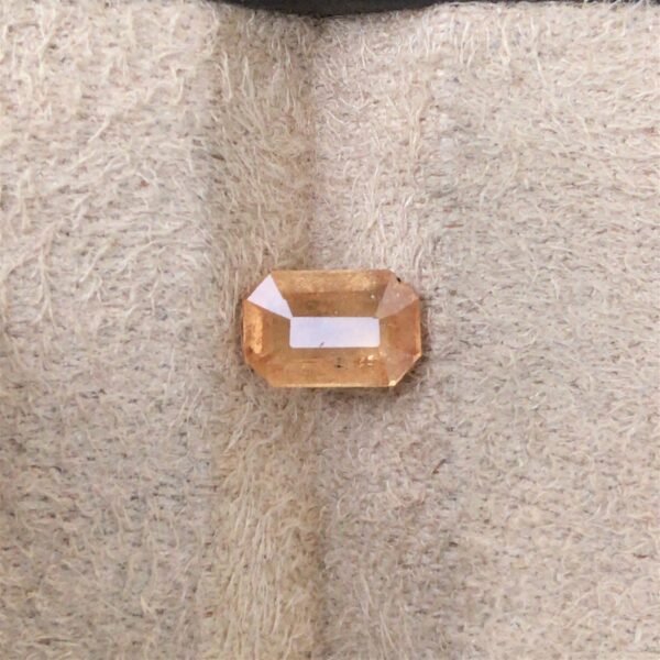 100% Natural Grossular Garnet 1.53 CT's, Well Cut Unheated Gemstone. - Image 3