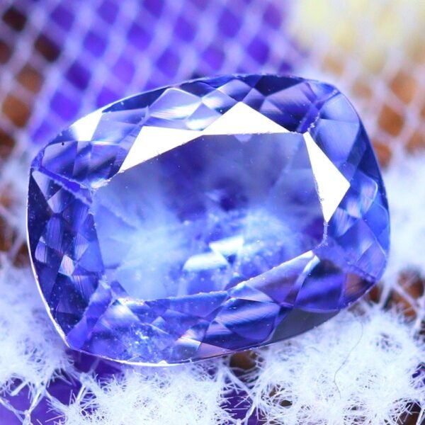 Tanzanite 1.07Ct Natural VVS Purplish Blue Tanzanite E0101/A45 - Image 2