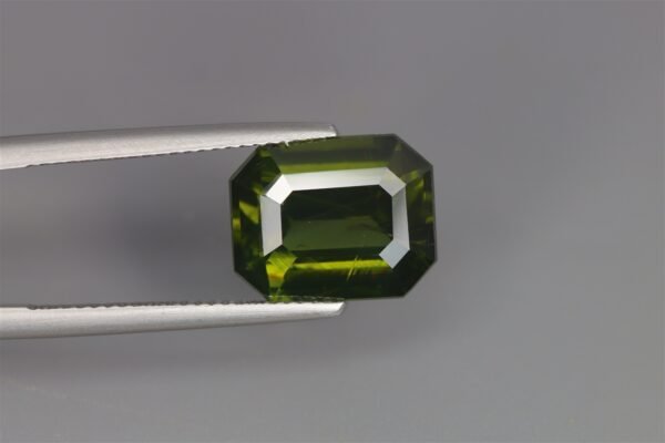 8.68 Crt Zircon Hunter Green Unheated 100% Natural Mine Sri Lanka - Image 2