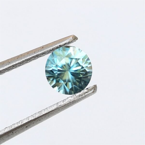 CUSTOM CUT - 0.600 CTs Blue Zircon Gemstone - Cambodia - Image 2