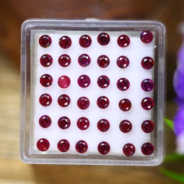 3.49ct Natural Rhodolite Garnet Round Cut Lot VB6323