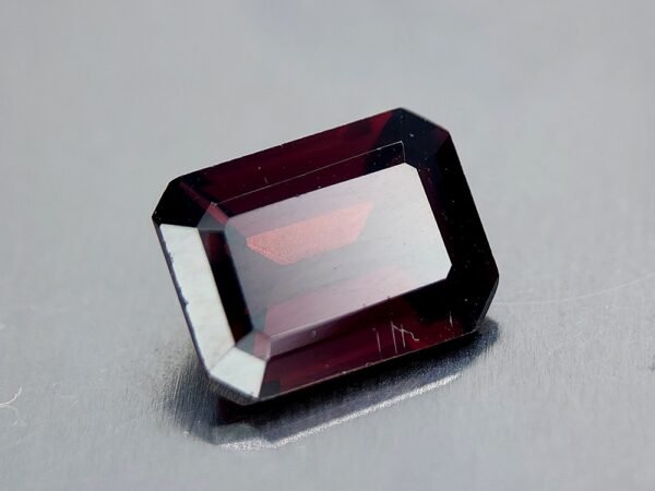 1.85 Ct Natural Umbalite Garnet 12 JI06