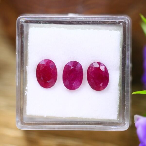 3.38Ct Natural Pigeon Blood Red Madagascar Ruby Oval Cut Lot VB6288 - Image 2