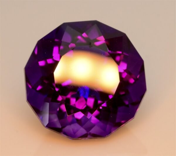 13.28 ct Rarest Rwanda Amethyst Bicolor Gemstone RRP 800.00