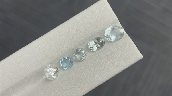 5.345 CTs Natural Aquamarine & Topaz Lot, Well Cut Unheated 5 Pcs Gems Lot - Image 2