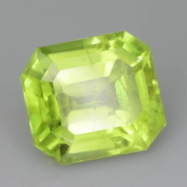 Presenting AAA Color & Cut 1.31 ct Himalayan Green Peridot Pakistan - Image 3