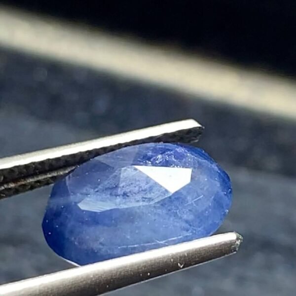 4.20CT No Treatment Certified Natural Blue Sapphire from Sri Lanka.