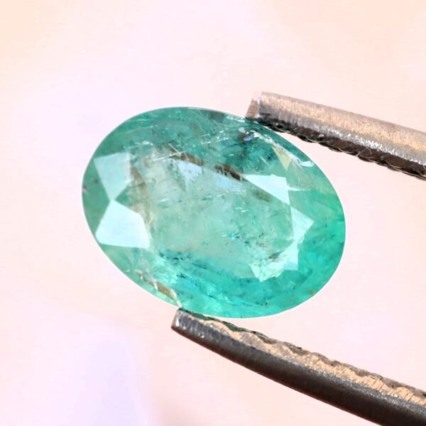 0.68 ct. Natural Zambian Emerald *NO RESERVE AUCTION - Image 3