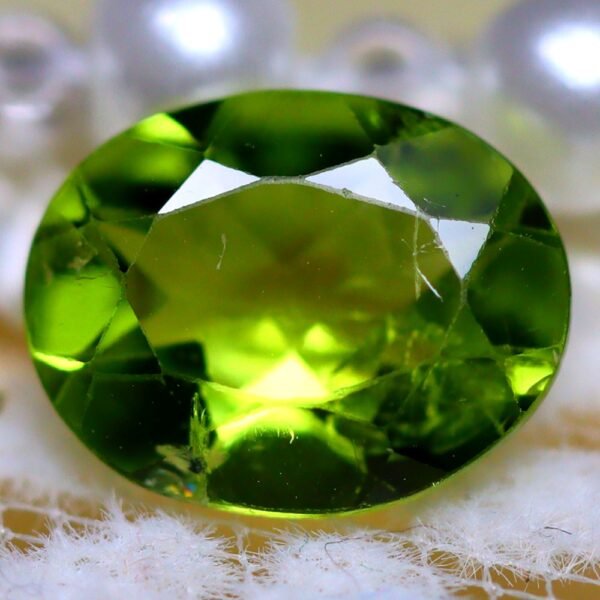 Peridot 1.86Ct Natural Pakistan Himalayan Green Peridot E0103/A10