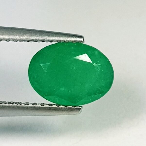 1.83 ct "Top Quality Gem " Oval Cut Natural Emerald - Image 2